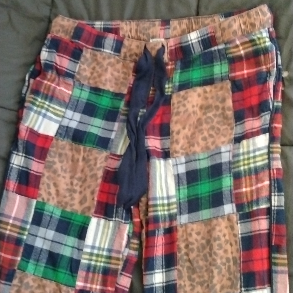 AERIE PJ BOTTOMS Women's Sz M. Light Flannel Patchwork EUC